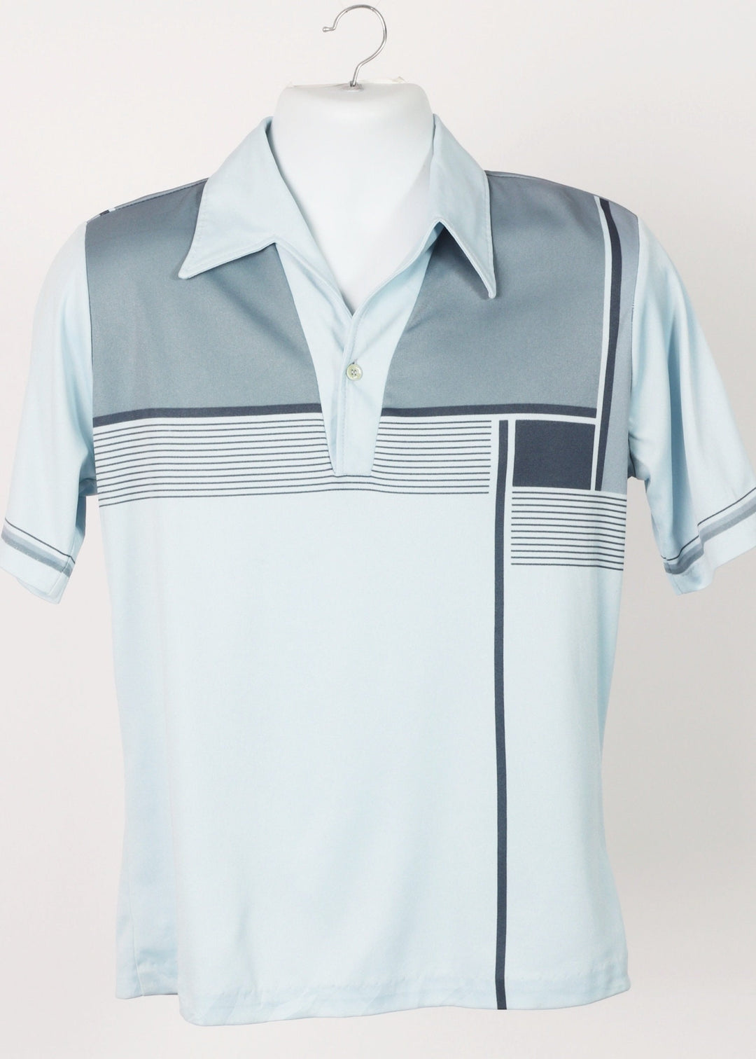 Size M Original Spire California, Blue Shirt | Cult Bravery